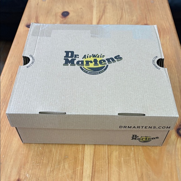 Sale! 🖤Size 8 - NWT: DR. MARTENS - Women's VOSS II Sandals - Picture 15 of 15